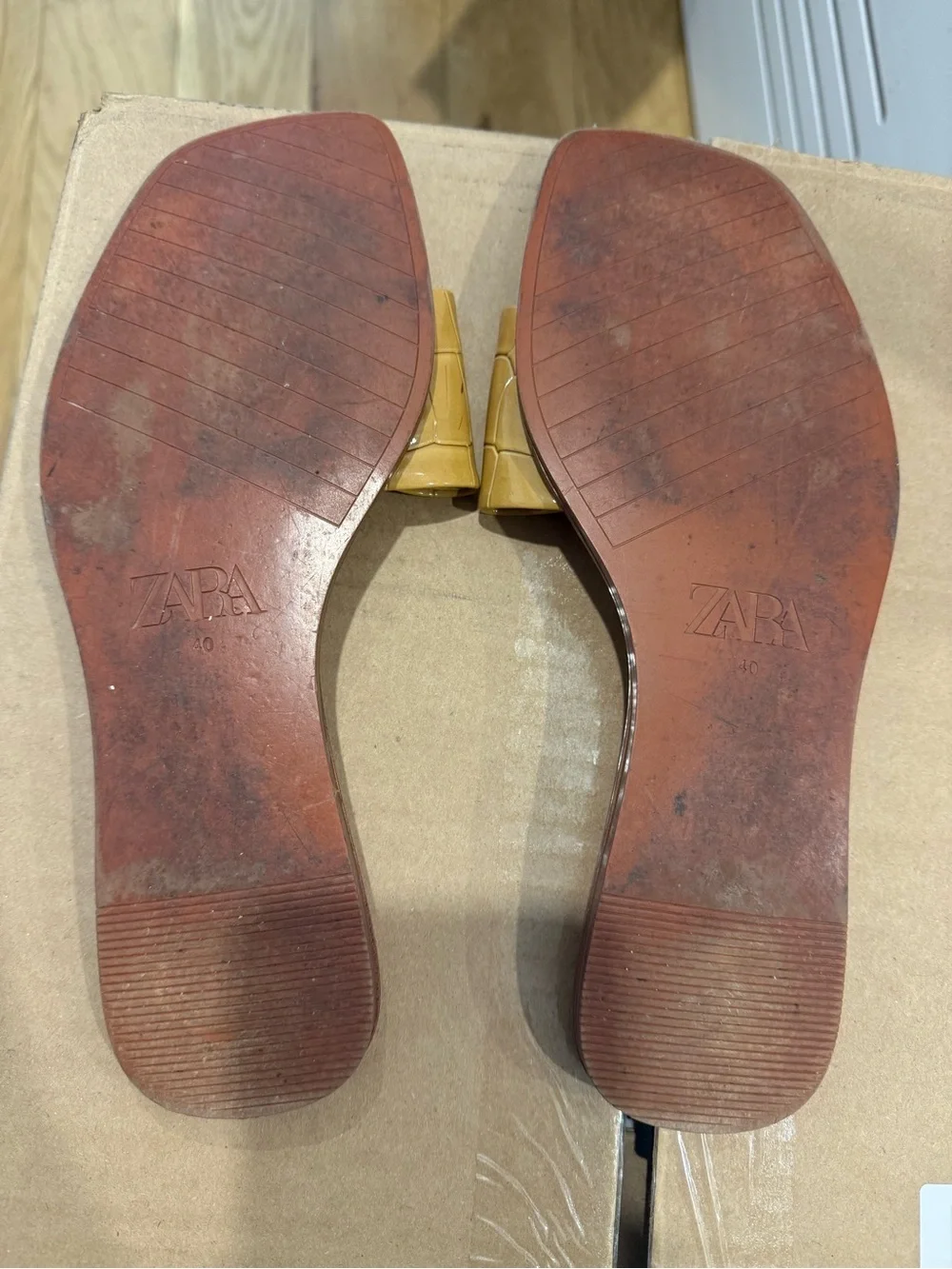 Zara Yellow Croc-Embossed Slide Mules with Brown Footbed - Picture 3 of 3